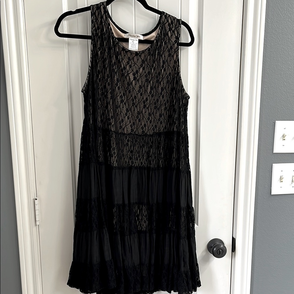 Elegant Black Lace Dress